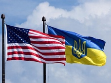 Майкл Флинн требует от США и ЕС ускорить президентские выборы в Украине