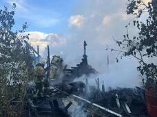 Ленинградские спасатели за сутки потушили 16 пожаров и помогли в шести ДТП